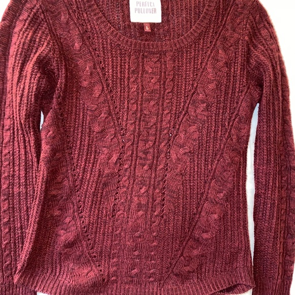Perfect Pull Over Red Sweater - Picture 2 of 5